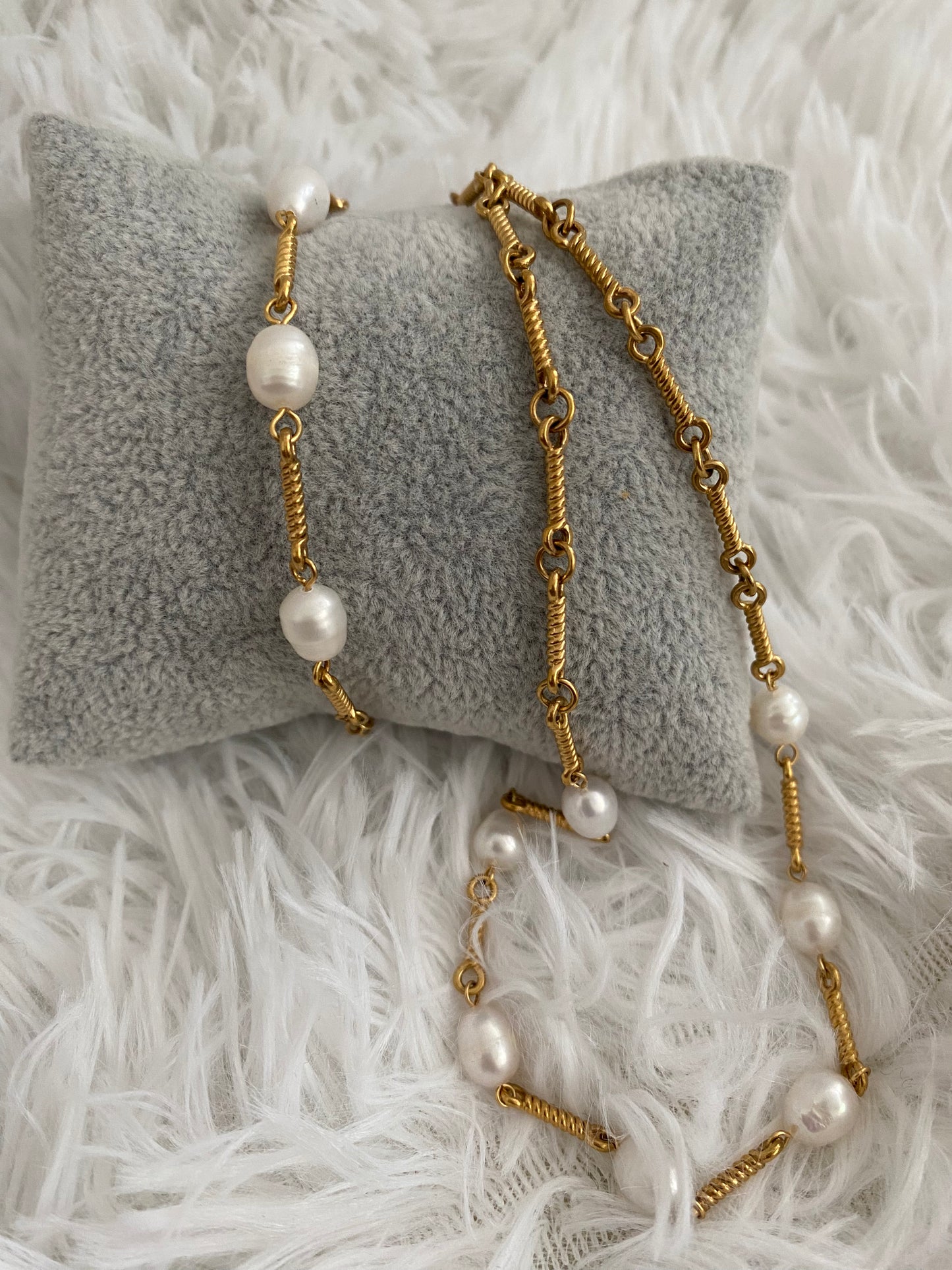 Perla de Luna Necklace