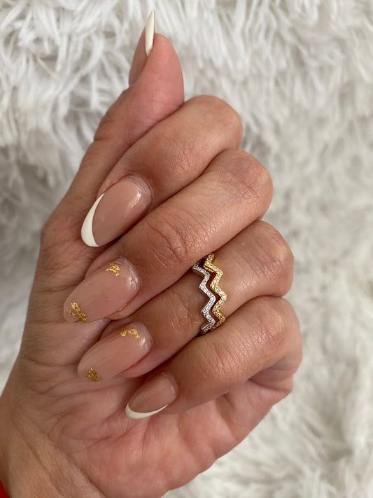 Zig Zag Dainty Ring