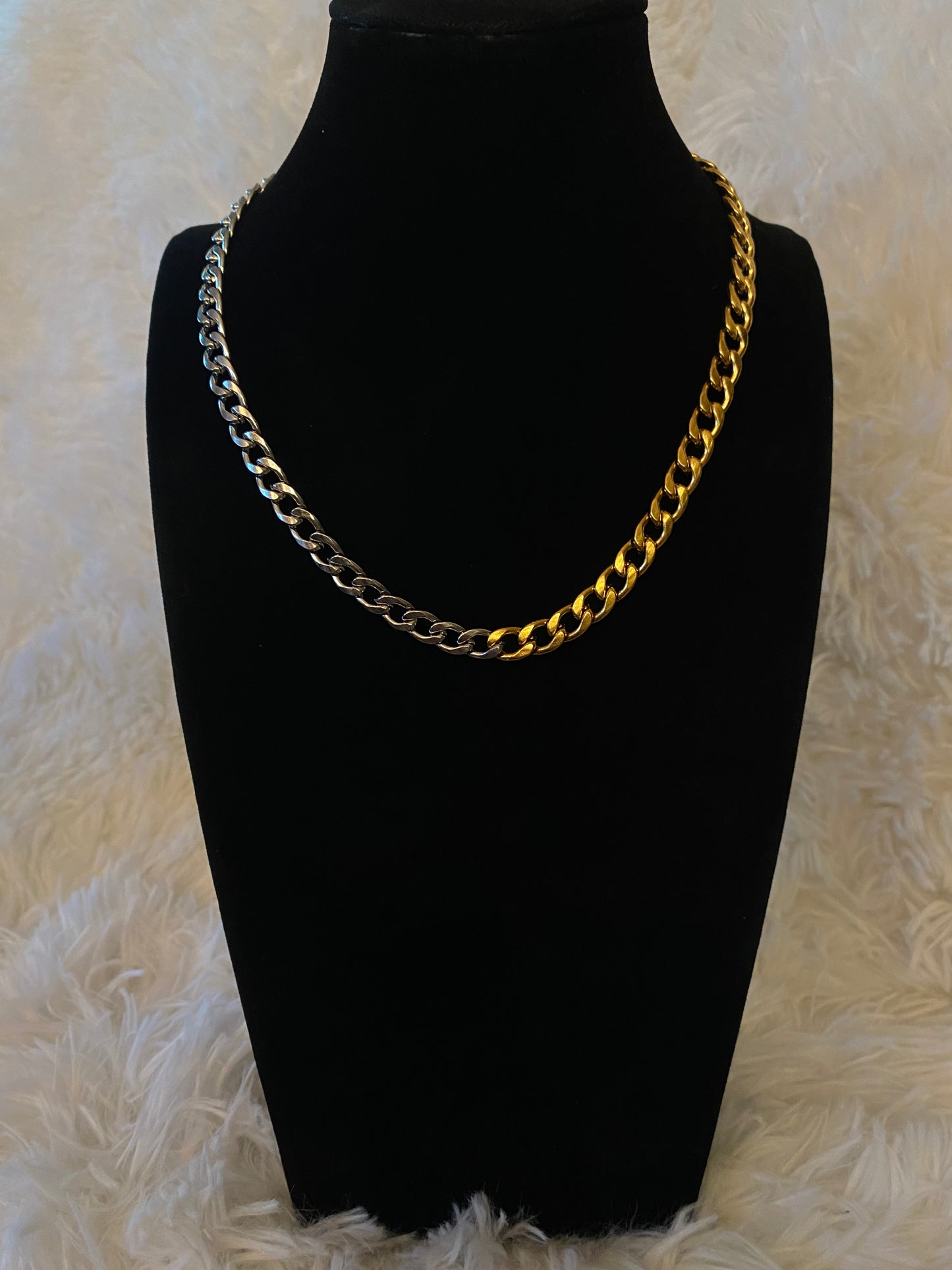 Two Tone Chunky Necklace